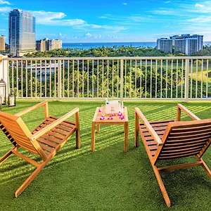 La Croix 4* Honolulu
