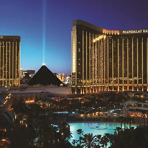 Hotel Mandalay Bay And Casino By Suiteness